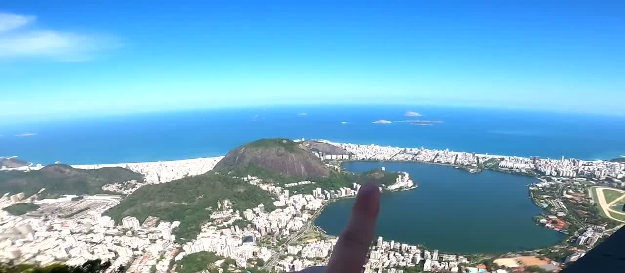 Corcovado tepesinden Lagoa Rodrigo de Freitas gölü, Ipanema ve Atlantik manzarası